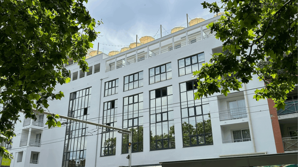 Appart-hôtel et restaurant rooftop Miravove - Syndic de copropriété Domis Montpellier